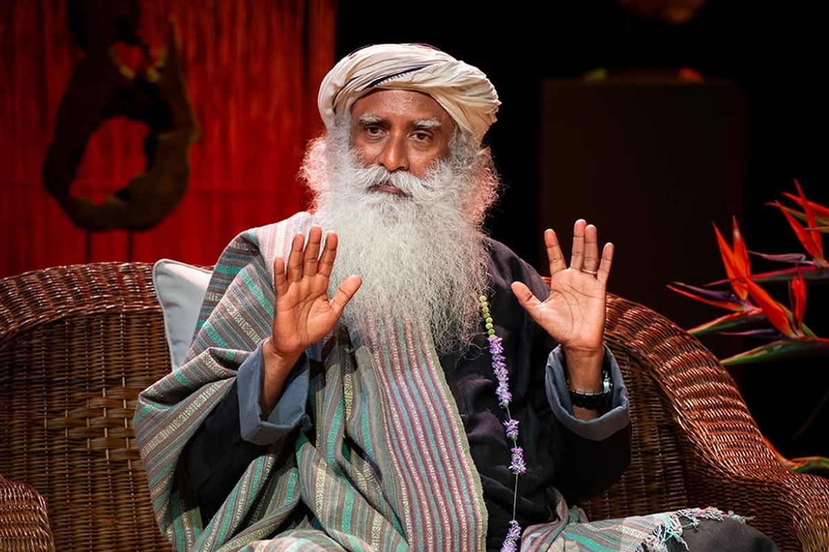 Sadhguru Reveals Why Spending Time Alone Is Key to Emotional Independence