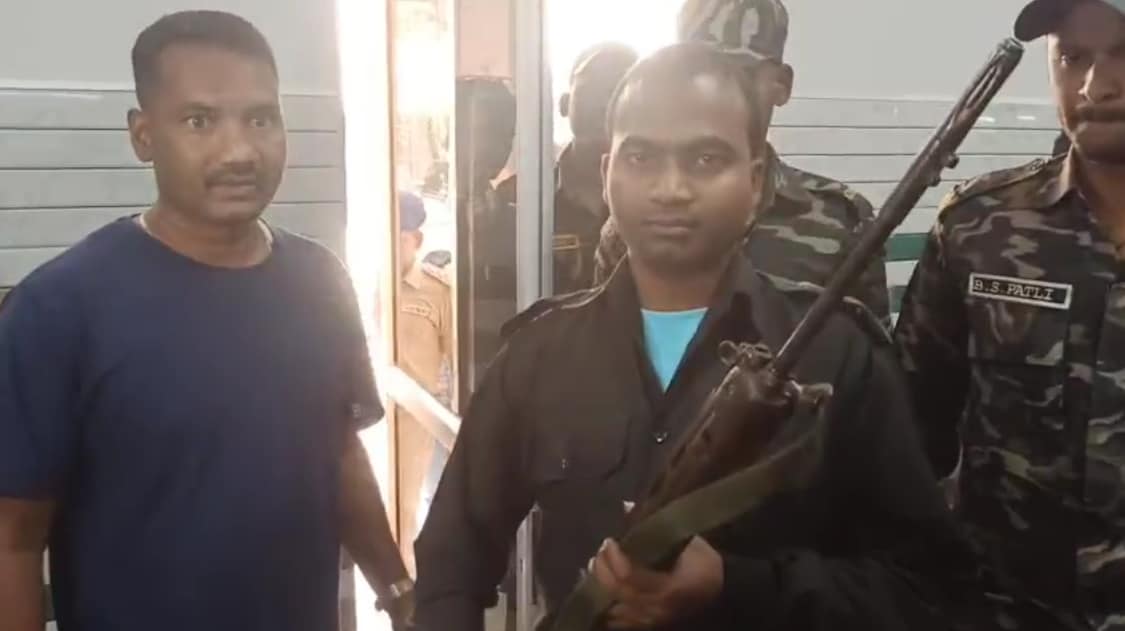 Sukma Naxal Surrender: नक्सली सुखराम