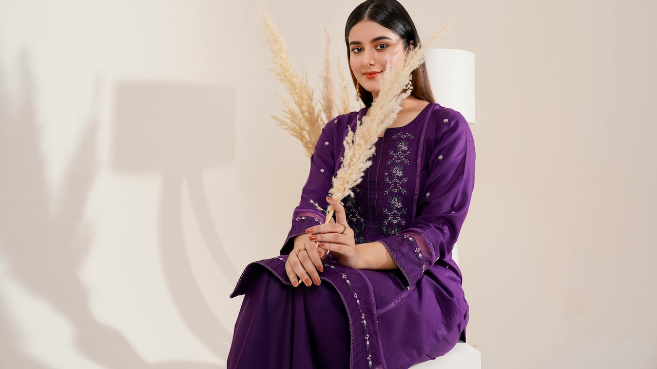 Opt for U necklines Opt for U necklines