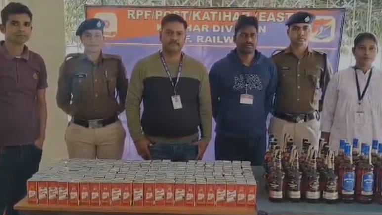 होली में 112 लीटर शराब बांटने का था प्लान, ट्रेन में छिपाकर ला रहे थे, बिहार पुलिस ने कर दिया खेल