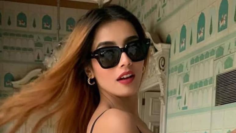 Aditi Hundia: सिर्फ मॉडल नहीं, एंटरप्रेन्योर भी हैं ईशान की गर्लफ्रेंड, जानें जयपुर की अदिति करोड़ों के किस ब्रांड की हैं मालकिन