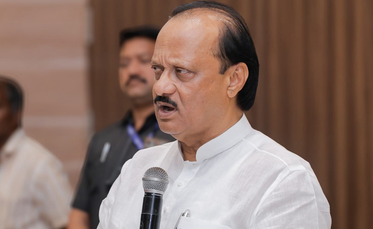 अजीत पवार ने विमान हादसे से पहले किसको की थी आखिरी फोन कॉल, क्या थे डिप्टी सीएम के आखिरी शब्द