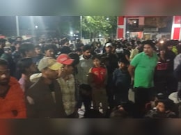 Video : चलती ट्रेन में युवती से छेड़छाड़ के बाद नागदा स्टेशन पर हाई वोल्टेज ड्रामा: 4 थानों की पुलिस बुलानी पड़ी