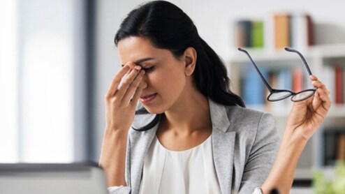 20 20 20 Vision Rule: क्या है 20-20-20 नियम और क्यों माना जाता है इसे आंखों के लिए वरदान