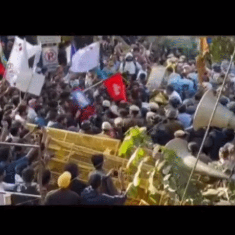 JNU में बवाल का नया वीडियो, थप्पड़ मारा, लाठी-डंडे फेंके, उग्र छात्रों ने जमकर हंगामा काटा