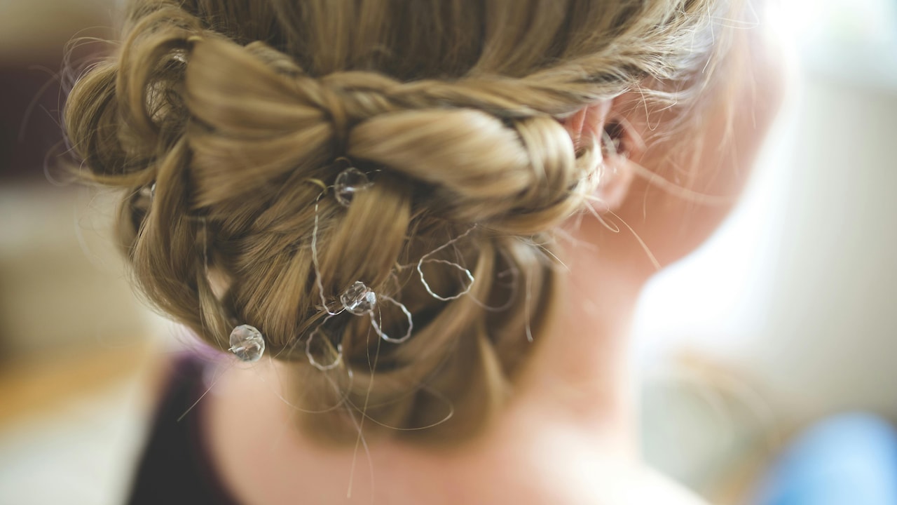 Why Hair Accessories Hurt: 5 Gentle Alternatives For Healthier, Pain-Free Styling.