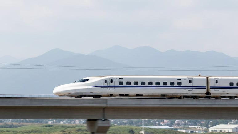 Mumbai To Pune In 48 Minutes? New Proposed High-Speed Train May Make It Real