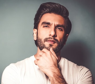 Ranveer Singh : रणवीर सिंहच्या सुरक्षेत वाढ; खंडणीच्या धमकीदरम्यान कुठे आहे 'धुरंधर'?