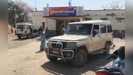 नशे का कारोबार कर रहे थे पति-पत्नी, 4 किलो गांजा और 120 शीशी कफ सिरप के साथ गिरफ्तार