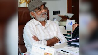 हर दीवाली कर्मचारियों को कार और फ्लैट बांटते हैं ये कारोबारी, जानिए कौन हैं सूरत के &lsquo;डायमंड किंग&rsquo;