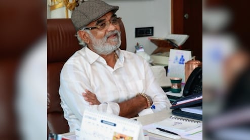 हर दीवाली कर्मचारियों को कार और फ्लैट बांटते हैं ये कारोबारी, जानिए कौन हैं सूरत के &lsquo;डायमंड किंग&rsquo;