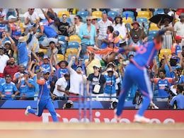 IND vs USA : वानखेड़े की पिच क्या गुल खिलाएगी, बैट या बॉल, किसका होगा हल्ला बोल, जानें सबकुछ