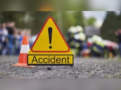 मां कैला देवी के दर्शन कर लौट रहे श्रद्धालु हादसे का शिकार, आगरा में परिवार के 5 लोगों की मौत