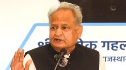 चूरू में व्यापारी की फायरिंग कर की हत्या, गहलोत बोले- मुख्यमंत्री जी को अब तो कम से कम शासन की ओर ध्यान दो