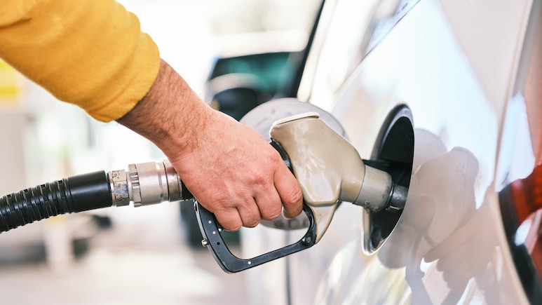 Government Mandates Sale Of E20 Petrol With Minimum RON 95 Nationwide From April 1