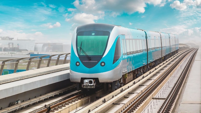 Mumbai Metro 2B : BKC मधील ट्रॅफिकचं टेन्शन संपणार, मुंबई पूर्व-पश्चिमेला जोडणाऱ्या मेट्रोचा मोठा टप्पा पार