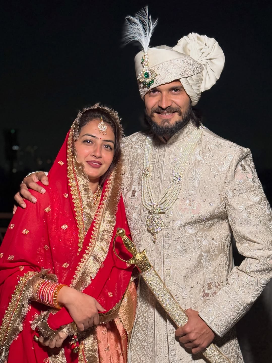 वड़ा पाव गर्ल चंद्रिका दीक्षित ने कर ली दूसरी शादी? पहले पति को तलाक दिए बिना फिर पहना लाल जोड़ा