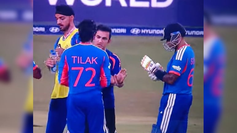 'गुरु' गौतम गंभीर का ज्ञान तिलक को पड़ा महंगा, बीच मैदान में आकर दिया था टिप्स, अगली ही गेंद पर हो गए आउट