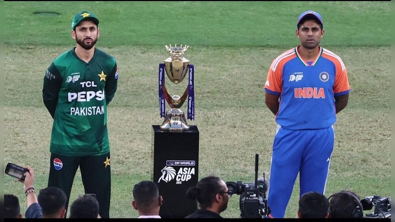 T20 World Cup 2026: कौन दे सकता है टीम इंडिया को शिकस्त? पाकिस्तानी दिग्गज के बयान ने पूरी दुनिया को चौंकाया