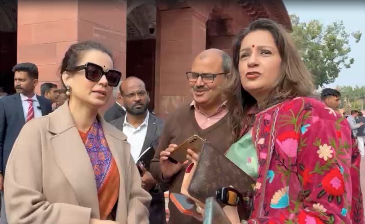 "Kaam Ki Dosti Hai, Boss": Kangana Ranaut, Team Thackeray Leader's Bonhomie