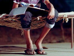 Gadchiroli News : आई-बाबा परराज्यात मजुरी करायला; चौथीतील संस्कारने राहत्या घरात घेतला गळफास