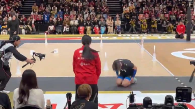 Japanese Volleyball Player's Accidental Serve Hits Judge, His Sliding Apology Goes Viral