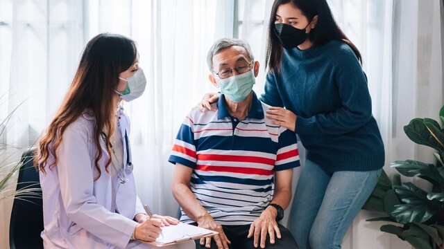 Early Alzheimer's Detection Is Changing How Indian Families Plan Daily Life; Doctor Explains Shift