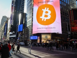 Bitcoin Drops Below $76,000 With Traders Pivoting Back To Metals