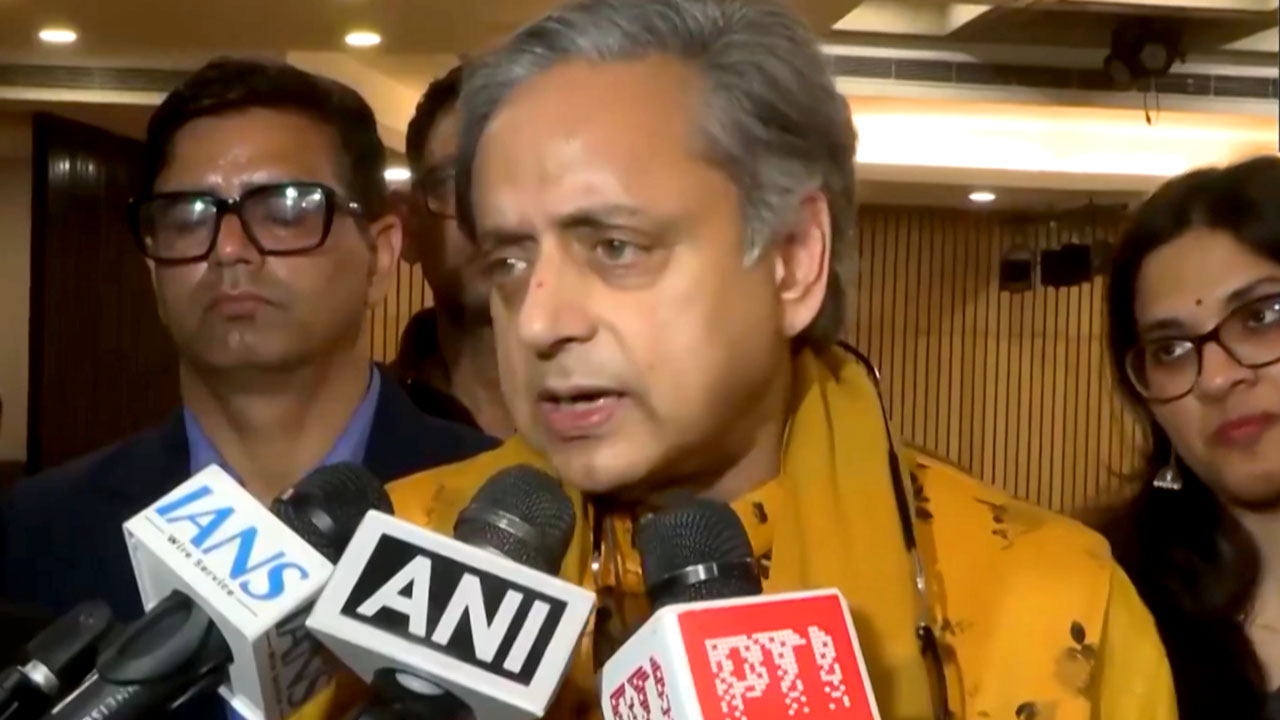 "Extremely Well": Shashi Tharoor Praises AI Summit Amid Congress' Criticism