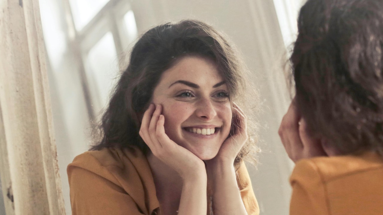 Mirror Magic: How To Double Your Room Size Without Renovating