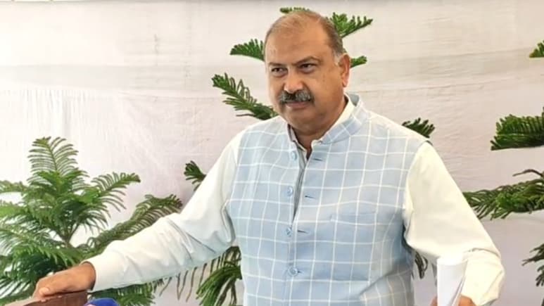 "भजनलाल सरकार vs कांग्रेस सरकार पर बहस से सदन का समय होगा खराब", रफीक खान बोले- हम सार्थक चर्चा के लिए तैयार