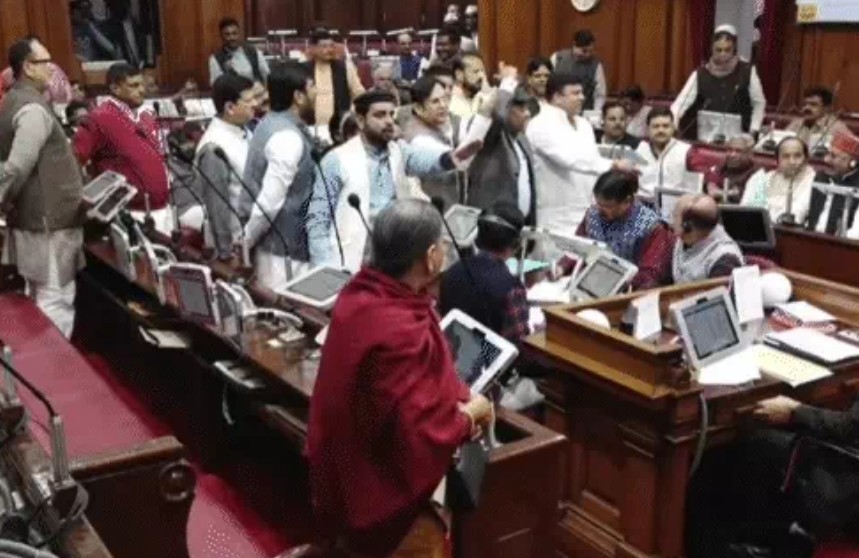 राबड़ी को लेकर बहस, हाथापाई की नौबत... बिहार विधानसभा में सदस्यों के व्यवहार से सदन की गरिमा पर सवाल