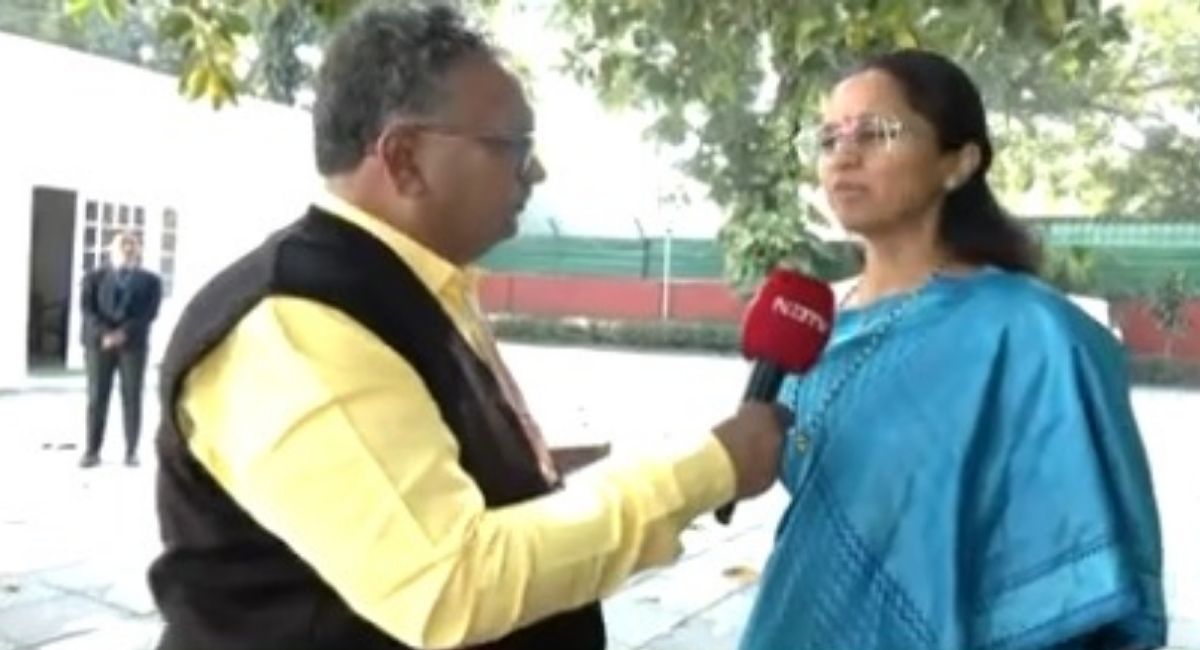 EXCLUSIVE: अब दादा ही नहीं रहे..सुप्रिया सुले ने भाग्य पर छोड़ा एनसीपी के विलय का फैसला
