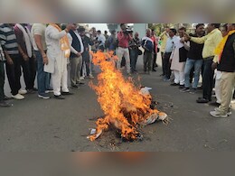 'यादव जी की लव स्टोरी' के विरोध में यादव समाज ने फूका पुतला, कहा- 'सिनेमाघरों को तोड़ेंगे और जलाएंगे'