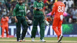"<i>Chanafali Bech Rahe The Kya</i>?" Ex Pak Stars Tear Into Team Over Netherlands Show