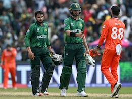 "<i>Chanafali Bech Rahe The Kya</i>?" Ex Pak Stars Tear Into Team Over Netherlands Show