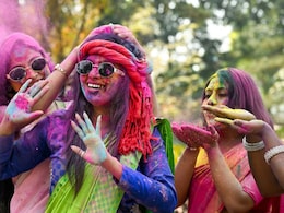 होली के ट्रेंड्स पर AI का असर, अब कंटेंट नहीं, कंटेंट बनाने का प्रॉम्ट सर्च कर रहे यूजर