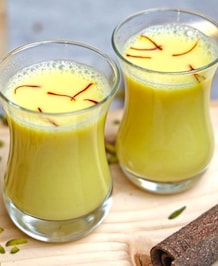 Benefits Of Drinking Saffron Milk At Night