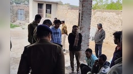 बेटे का गला रेतकर पिता ने किया सुसाइड, पत्नी के पीहर जाने से दुखी या कर्जे की परेशानी? 2 वीडियो से उलझी गुत्थी