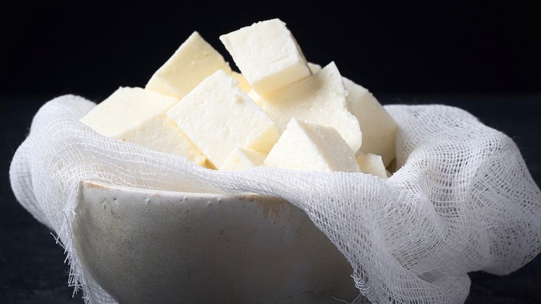 Festive Food Alert: Delhi Tests Paneer, Mawa, Edible Oils Ahead Of Holi