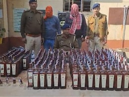 बिहार: सरकारी बस की डिग्गी में रखी थी शराब की 282 बोतलें, नीतीश की पुलिस ने ऐसे धर दबोचा