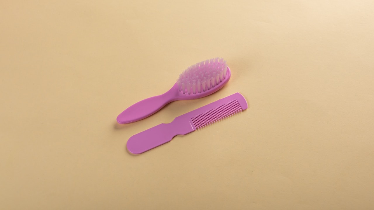 5 Best Self-Cleaning Hairbrushes on Amazon That Save Time and Messy Hair Under ₹600 5 Best Self-Cleaning Hairbrushes on Amazon That Save Time and Messy Hair Under ₹600