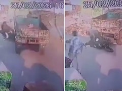 तेज रफ्तार ट्रैक्टर से जा टकराई बाइक, बाइक सवार के ऊपर से निकल गया ट्रैक्टर का टायर... CCTV में कैद हुआ हादसा