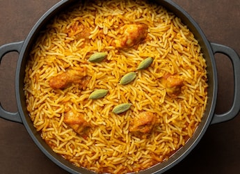 If Elaichi Seeds Ruin Your Meals, This Genius Hack Will Save Your Day