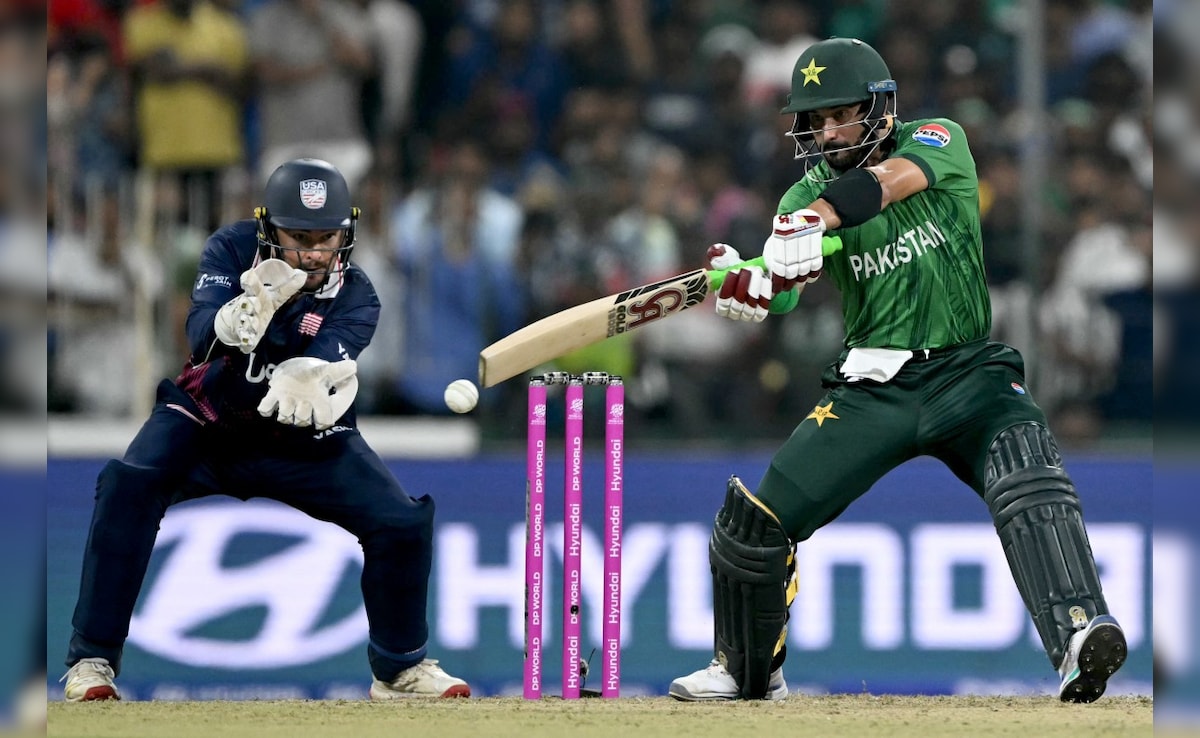Pakistan vs USA LIVE Score:  साहिबजादा फरहान का अर्द्धशतक, बाबर के आने के बाद गिरा पाकिस्तान का रन रेट