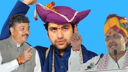 2 से अधिक बच्चों को चुनाव लड़ने की इजाजत पर सियासत तेज, विपक्ष ने कहा- यह धीरेंद्र शास्त्री का एजेंडा