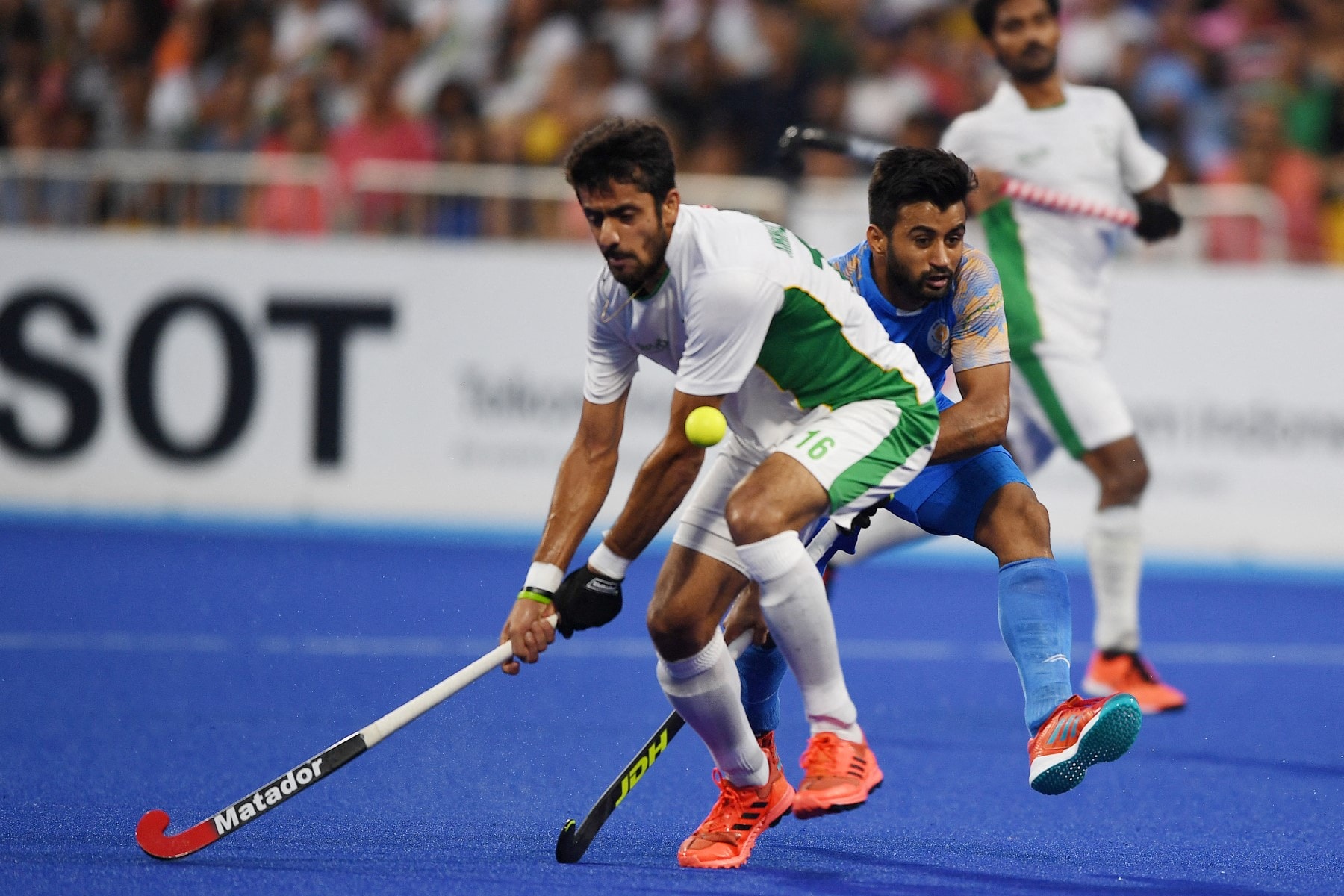 Pakistan Hockey Captain and Team Challenges