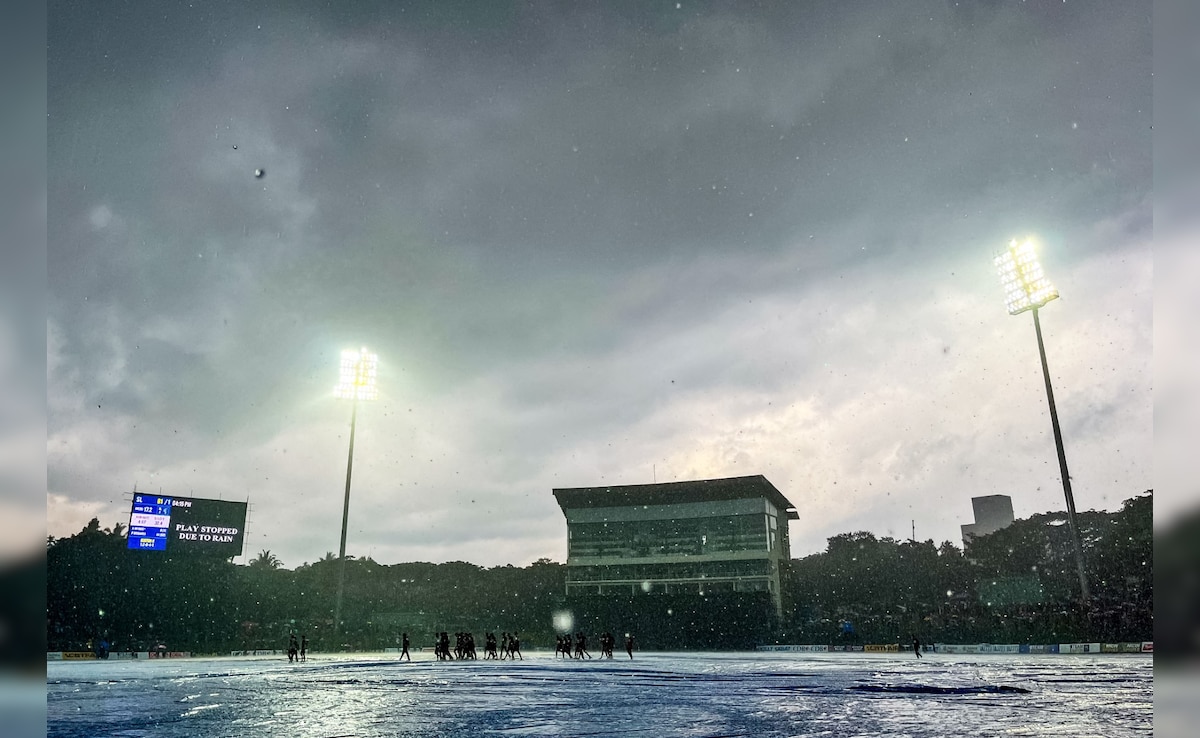 IRE vs ZIM LIVE Score: ऑस्ट्रेलिया के लिए बुरी खबर, वर्ल्ड कप में ग्रुप स्टेज से होगा पत्ता साफ! भाग्य का भी नहीं मिल रहा साथ