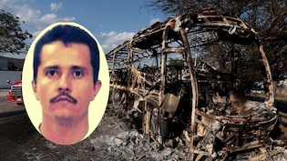 एल मेंचो की मौत के बाद जली हुई गाड़ियों का कब्रिस्तान बना मैक्सिको, हिंसा में कम से कम 14 मरे- Photos