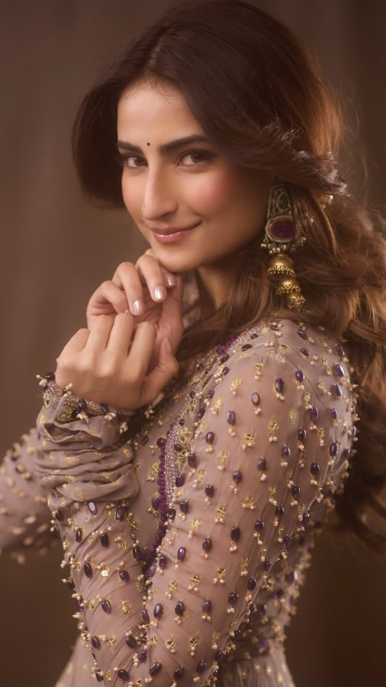 Palak Tiwari Brings Dreamy Desi Glam